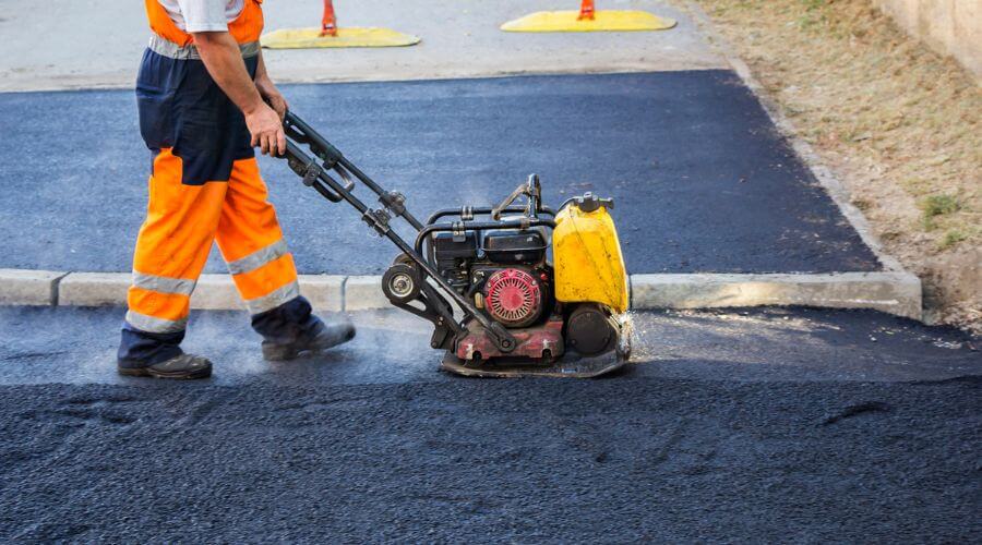 Professional gutter cleaning in Shell Knob, MO